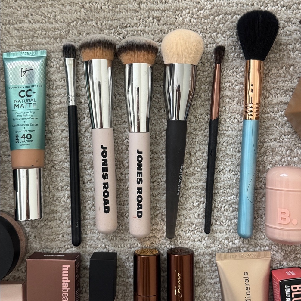 Makeup deal 💥 - Picture 2 of 14